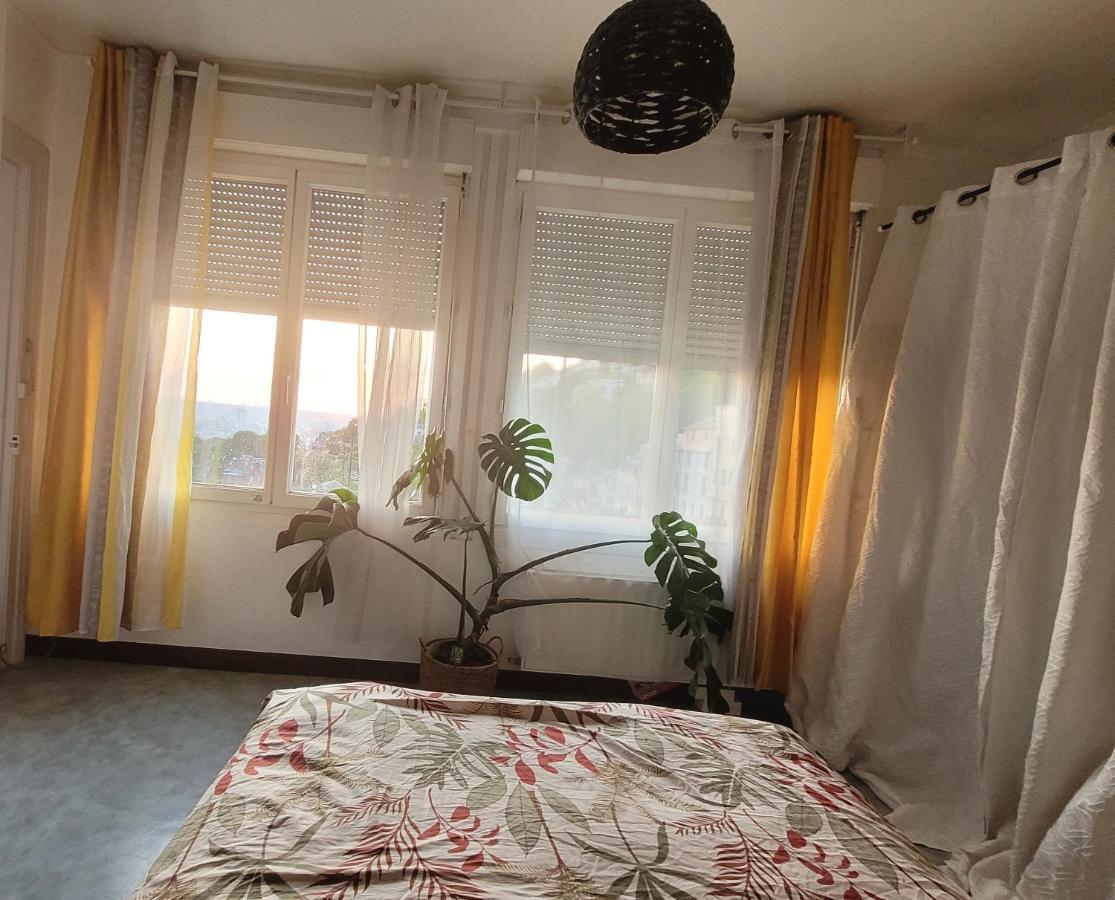 Charmante Villa Familiale A Rouen Bonsecours Exteriör bild
