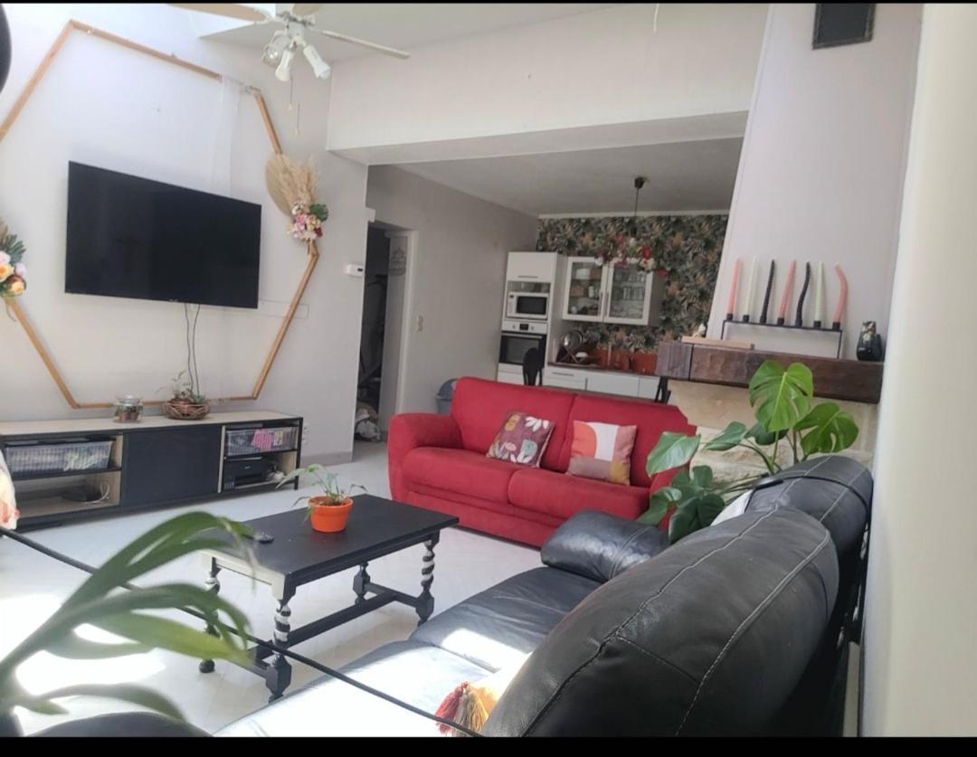 Charmante Villa Familiale A Rouen Bonsecours Exteriör bild